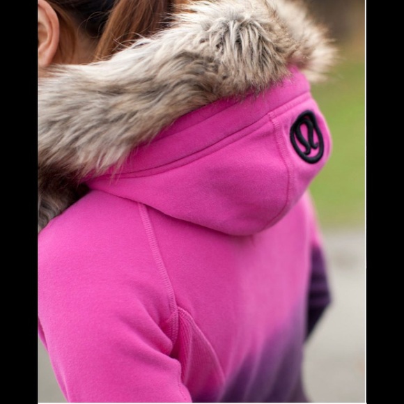 ⭐️Host Pick ⭐️ Rare Special Edition Lululemon Scuba Hoodie *Fur - Picture 7 of 8